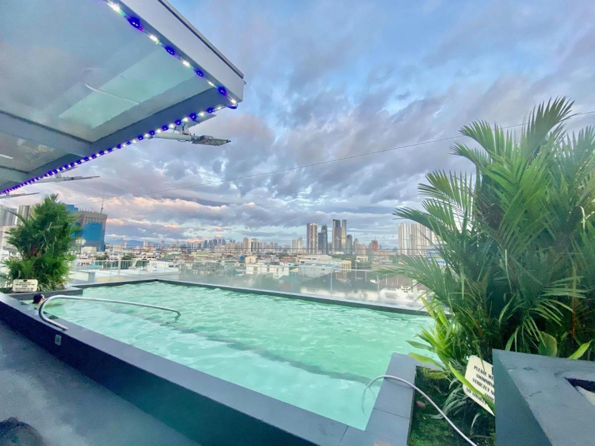 Jade Hotel And Suites Makati City Extérieur photo