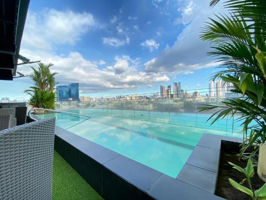 Jade Hotel And Suites Makati City Extérieur photo