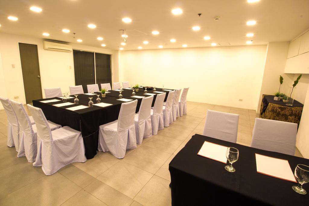 Jade Hotel And Suites Makati City Extérieur photo