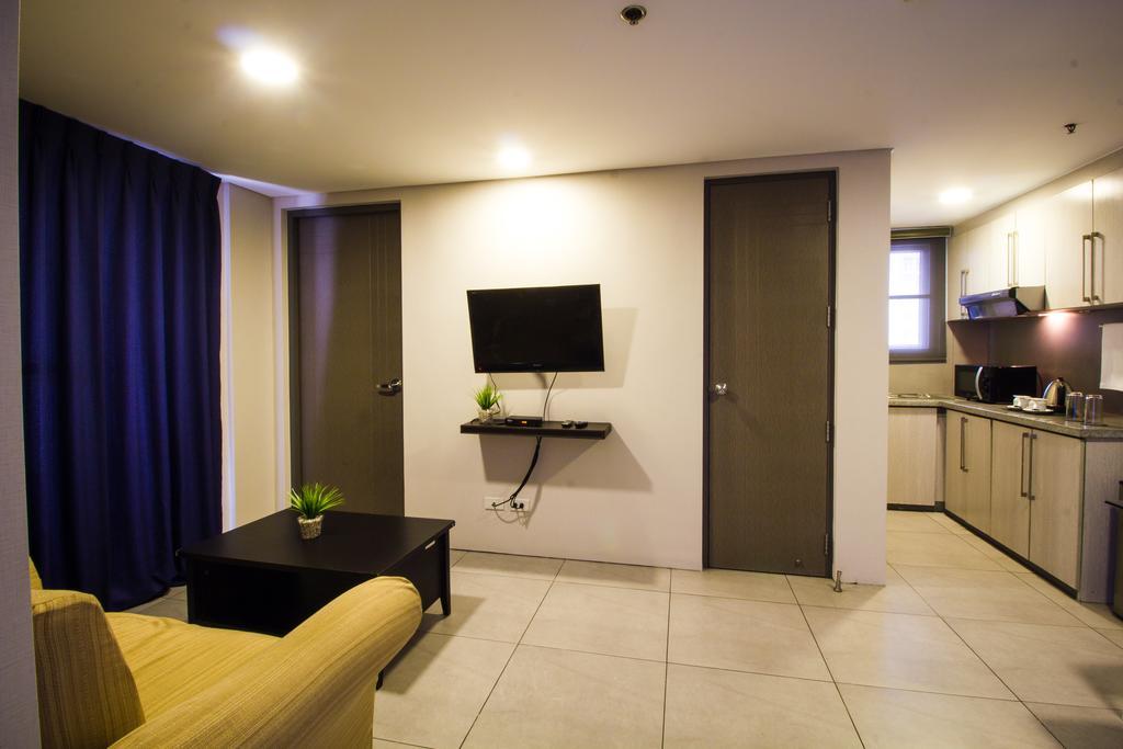 Jade Hotel And Suites Makati City Extérieur photo