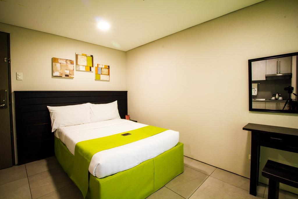 Jade Hotel And Suites Makati City Extérieur photo