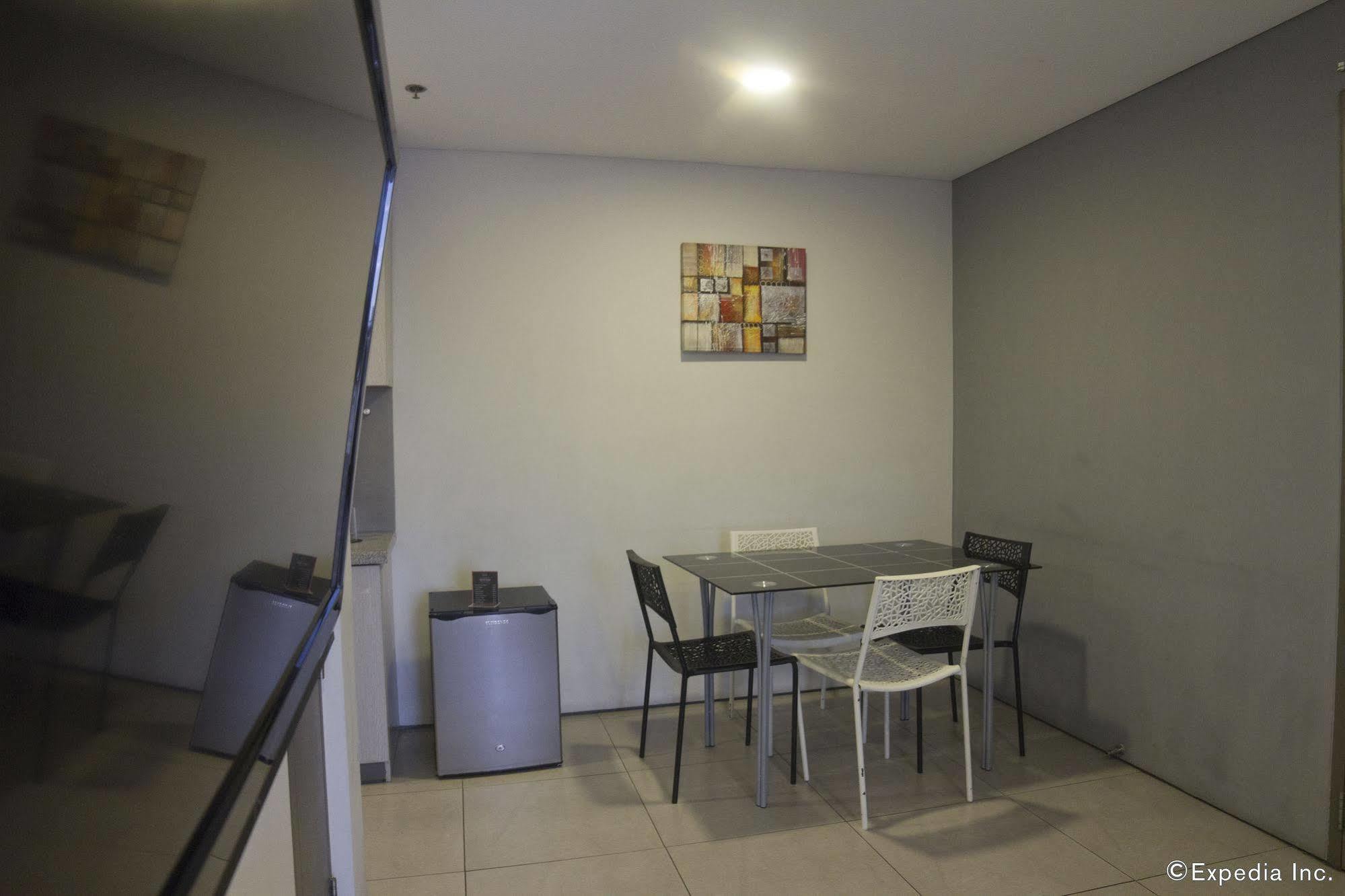 Jade Hotel And Suites Makati City Extérieur photo